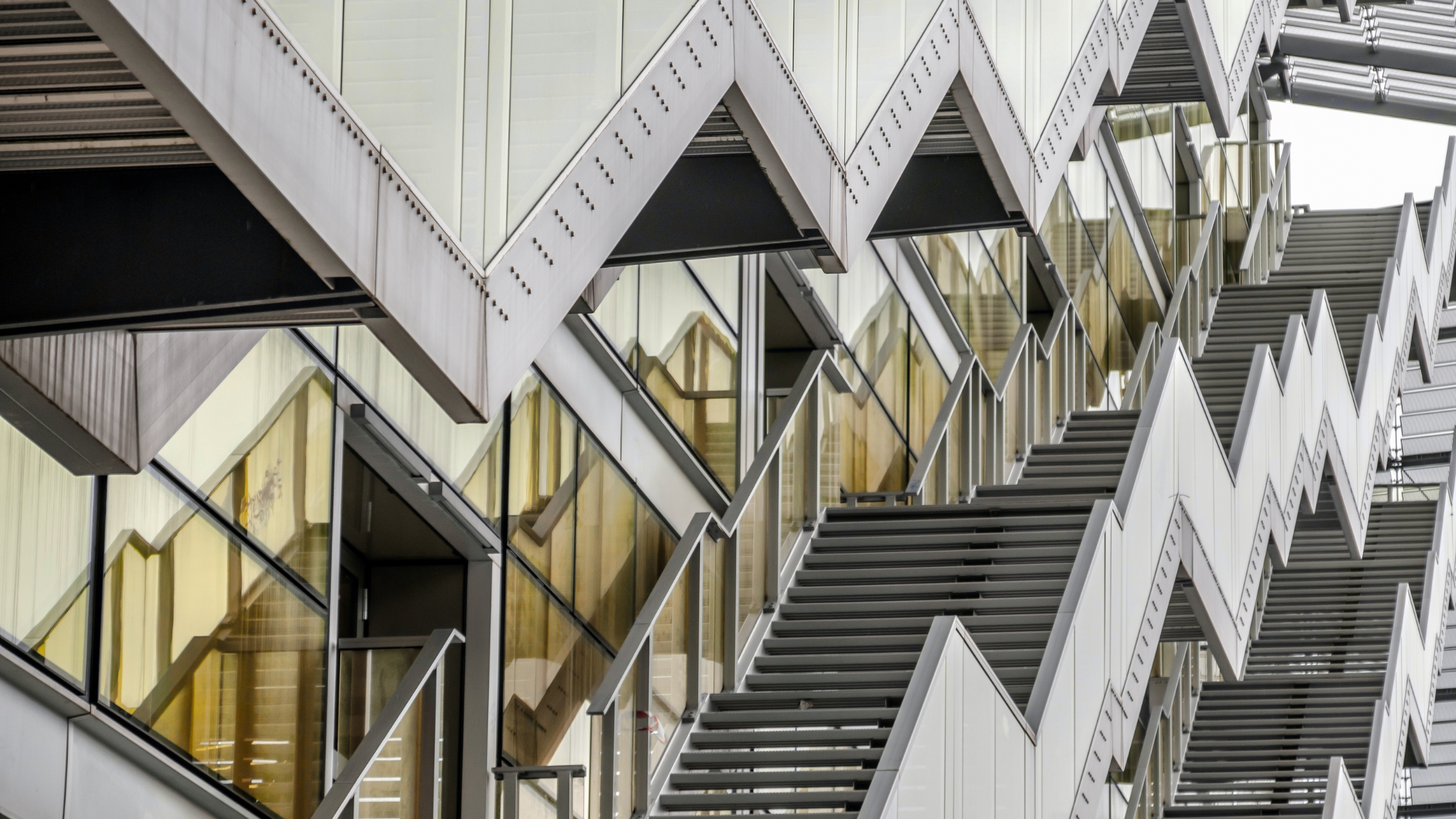 the staircase of a building that makes a zig zag pattern